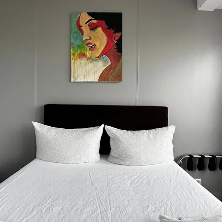Ootel.com Hotel