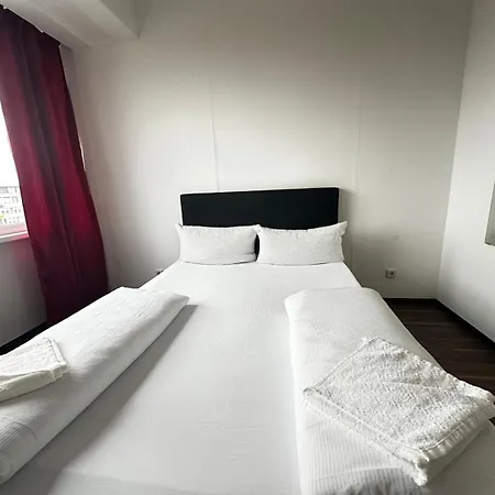 Ootel.com Hotel